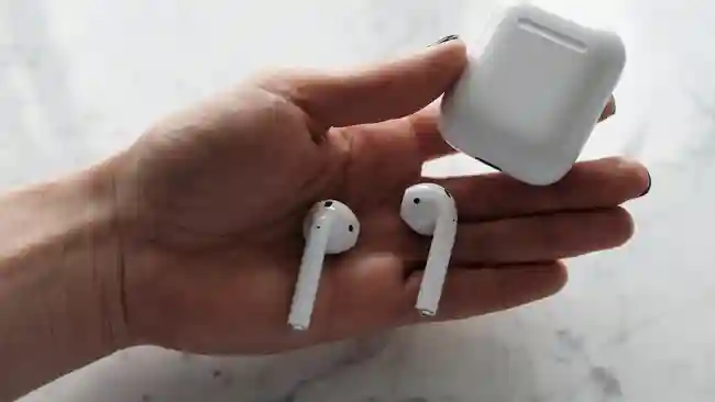 how to answer call with apple headphones 3